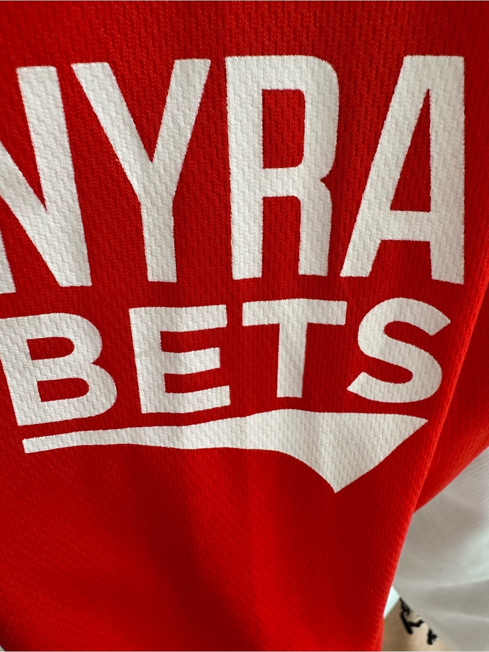 Saratoga NYRA bets/Fox Sports Red & White Long Sleeve Raglan, l/xl unisex - Picture 4 of 8